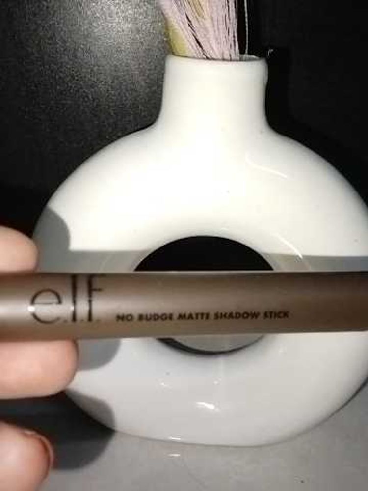 e.l.f. No Budge Matte Shadow Stick