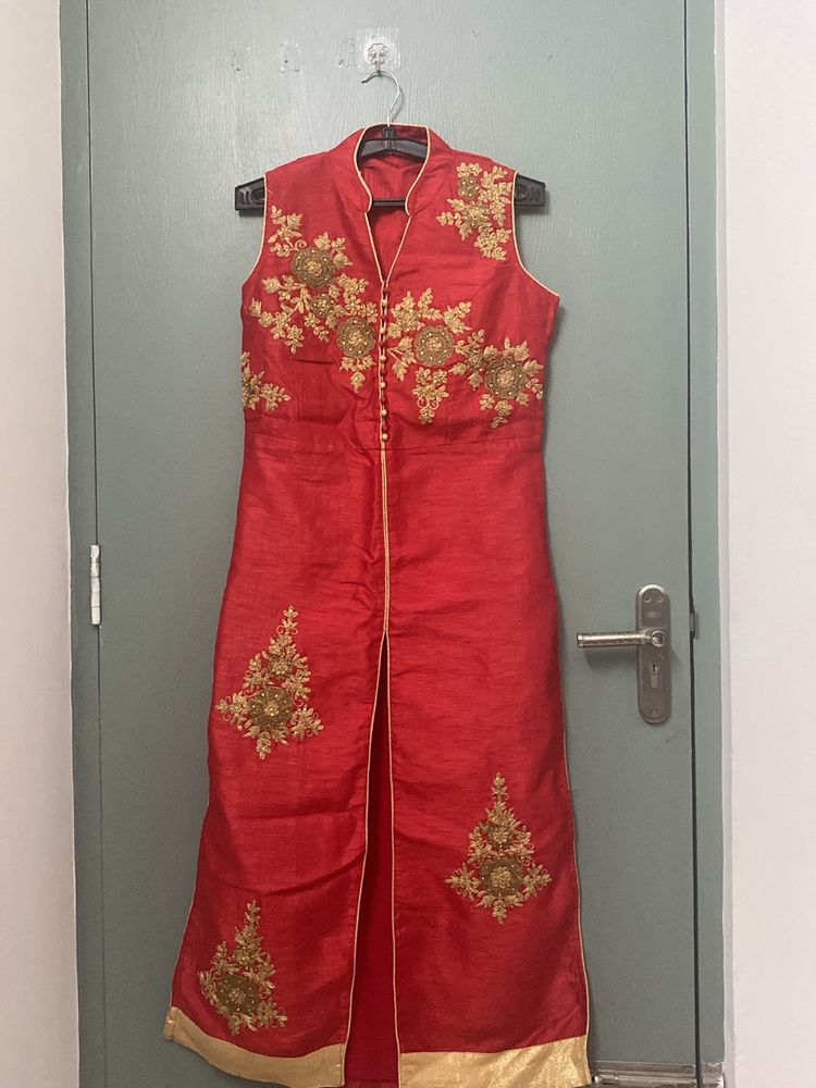 Red &amp; Gold Embroidered Kurti
