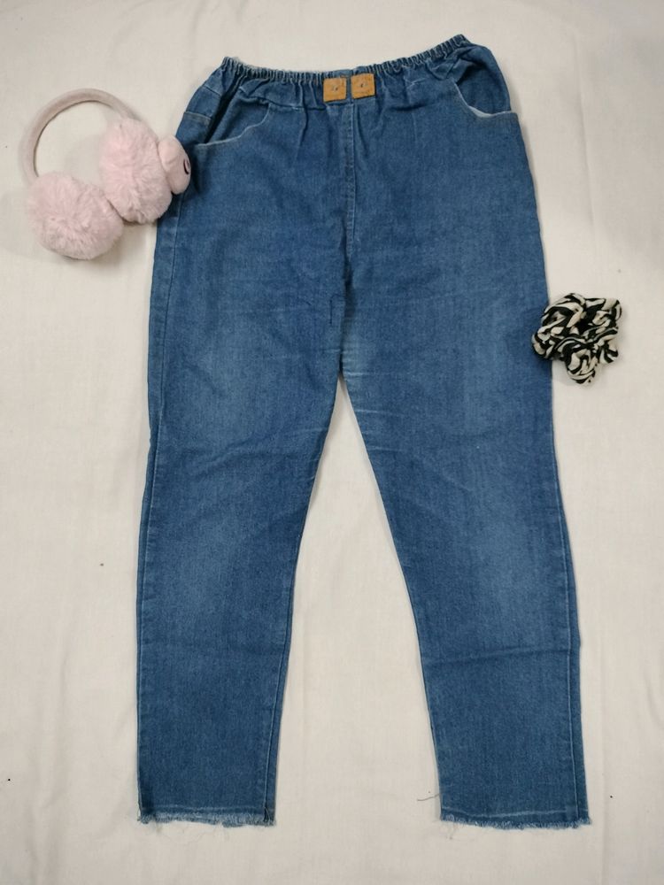 Comfy High-Waisted Jeans