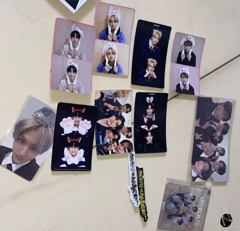 Enhypen Photocards/keychain/badge COMBO