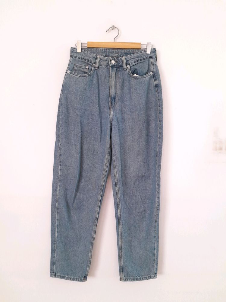 H&amp;M Blue Faded Jeans (Women&#39;s)
