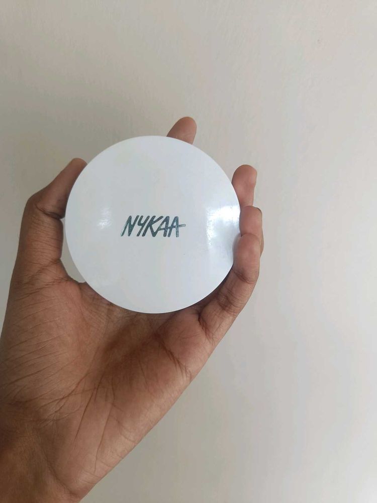 Nykaa 12 Hr Oil Control Compact Olive