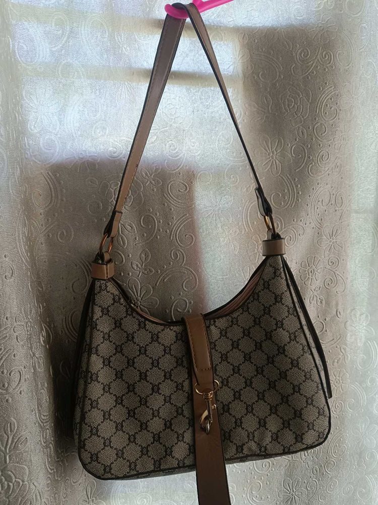 Stylish Patterned Shoulder Bag