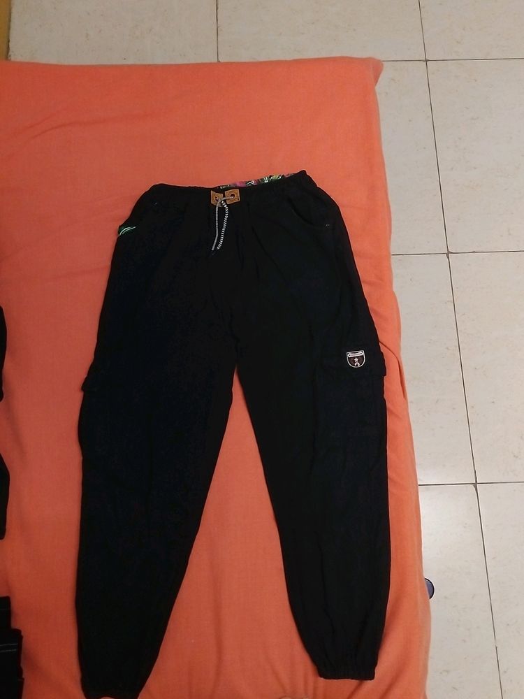 BLACK JOGGERS