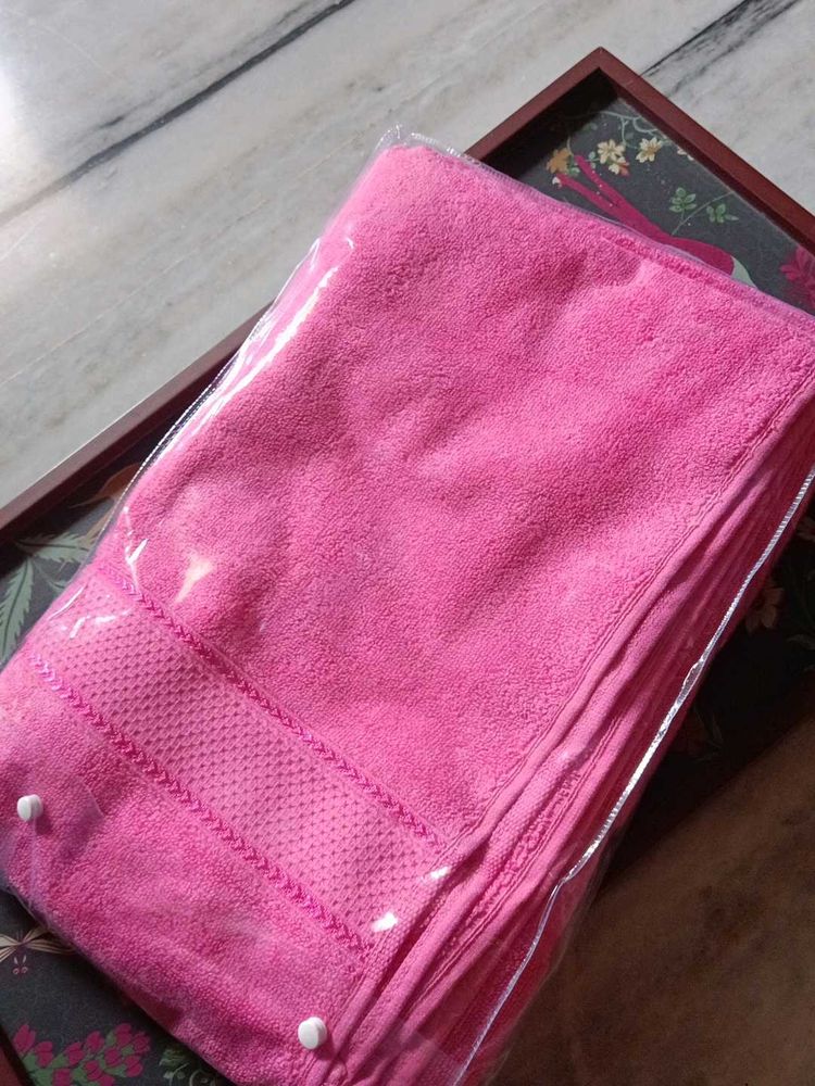 NEW SOFT PINK TOWEL