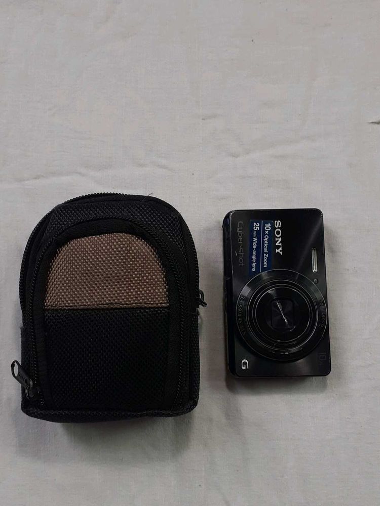 Small Camera Pouch.