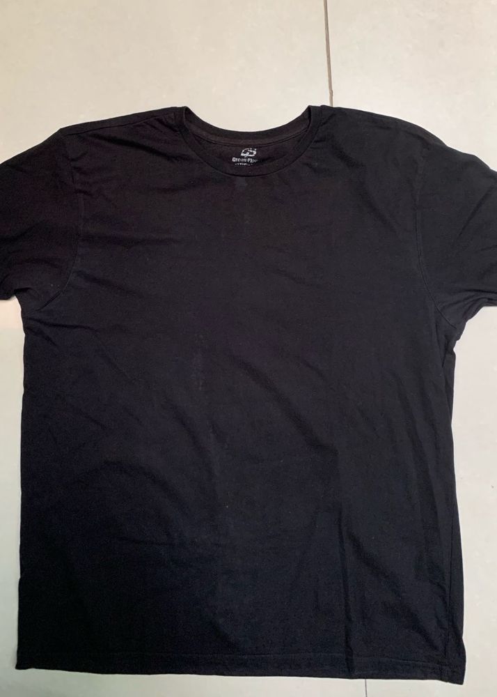 BLACK T SHIRTS for models