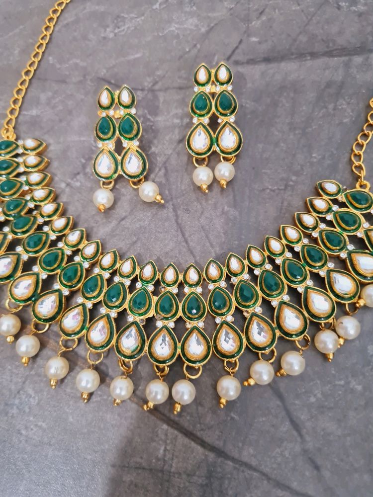 KUNDAN JAIPURI JEWELRY SET
