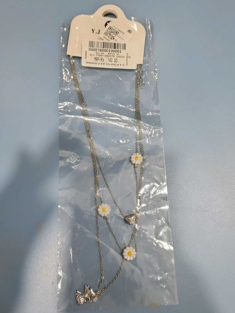 Daisy Charm Layered Necklace