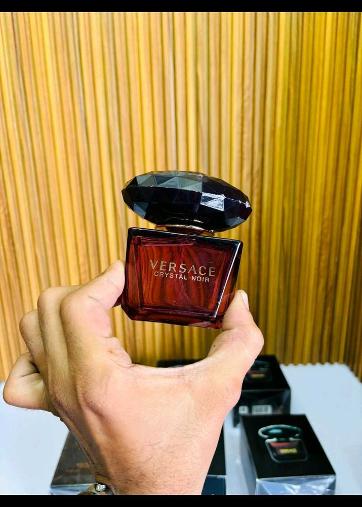 Versace Noir Perfumes
