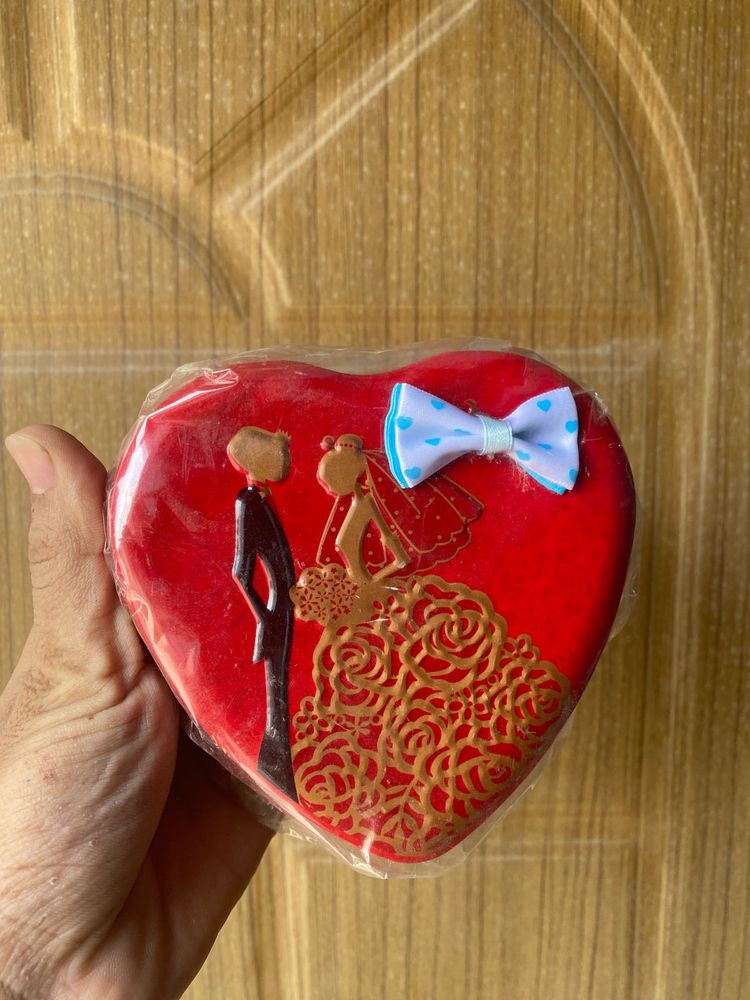 Heart Shaped Couple Figurine