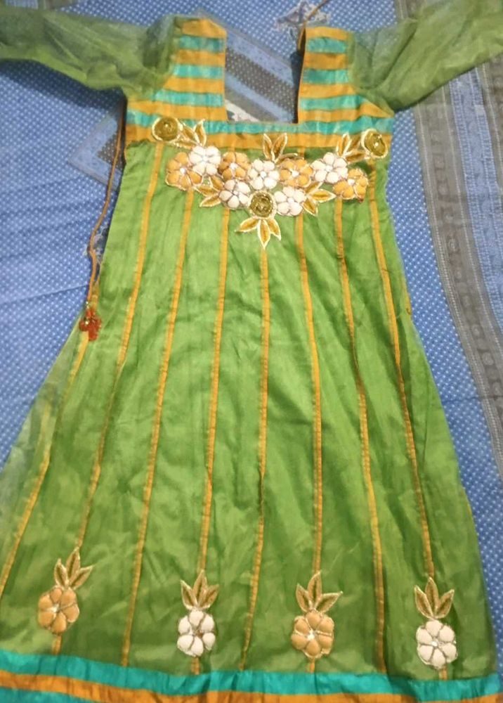 Green Embroidered Kurta