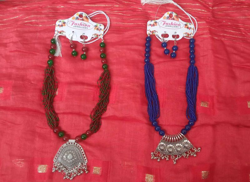 Necklace &amp; Earring Set