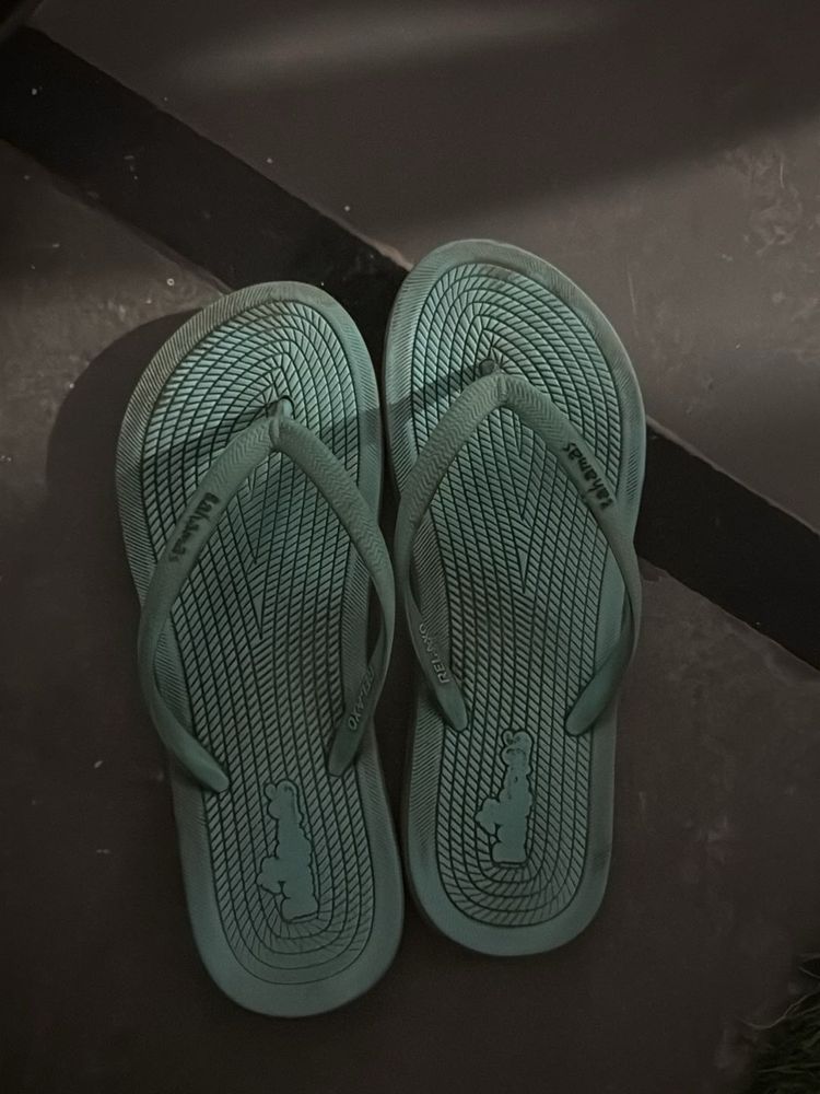 Flipflops &amp; Slippers