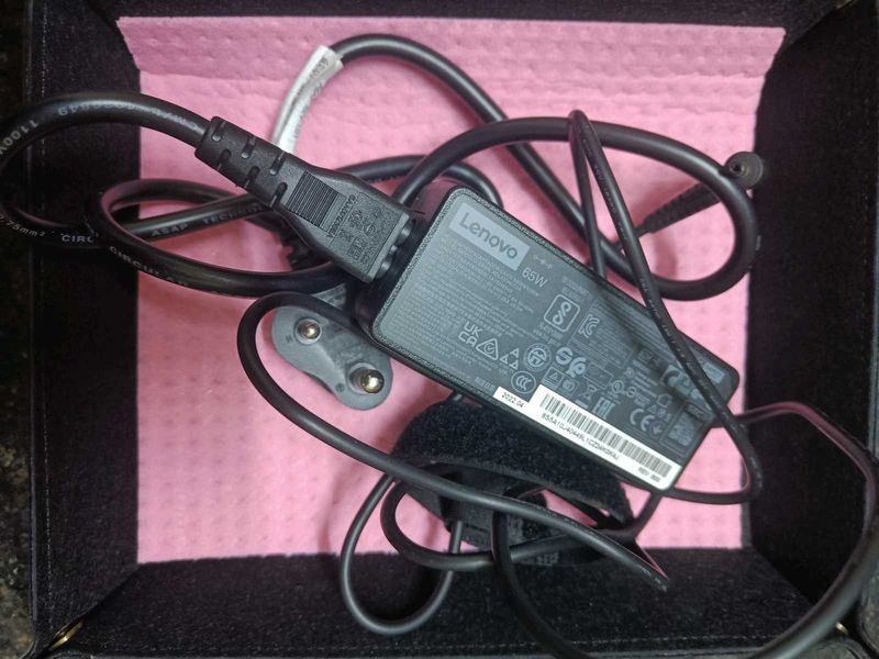 Lenovo Laptop Charger 65 Watt.