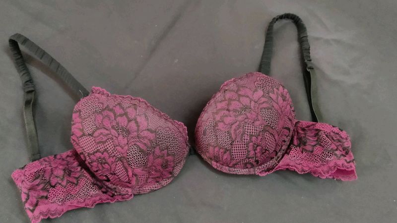 Price Drop!! Victoria Secret Lace Bra
