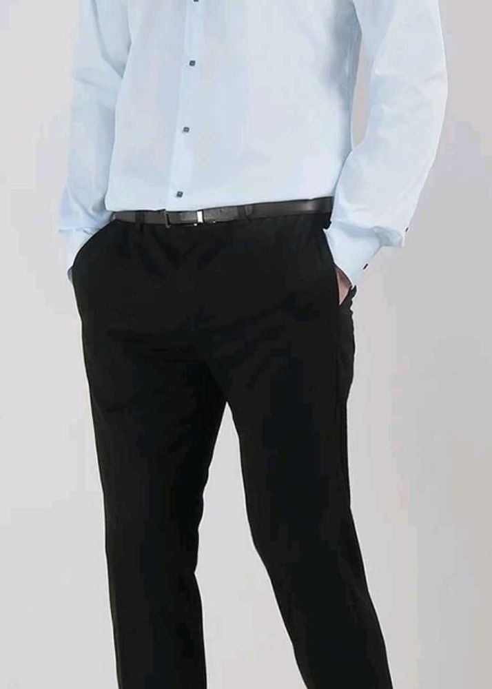 Men Relaxed Slim Fit Solid