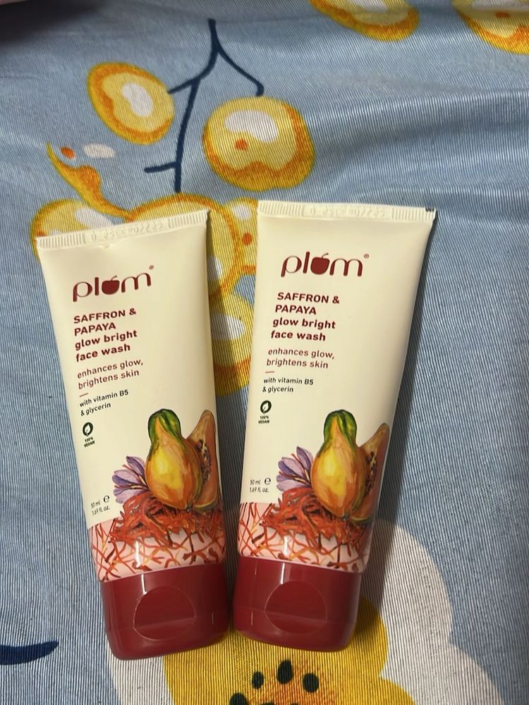 Plum Saffron &amp; Papaya Face Wash