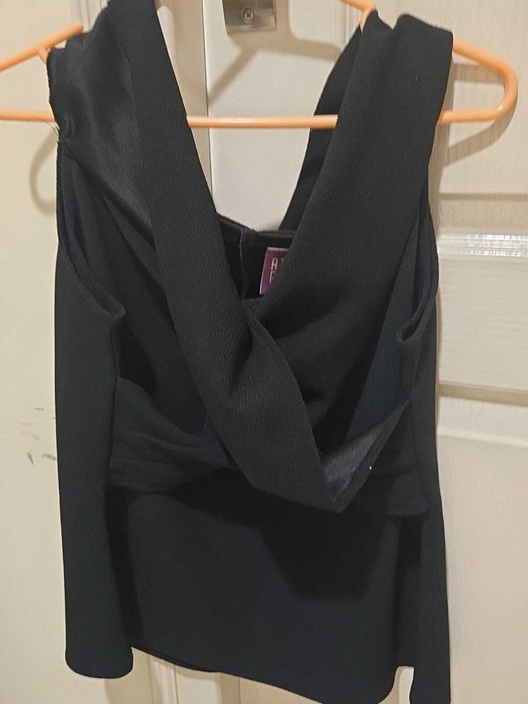 Chic Black Top