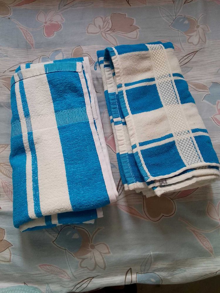 2 Towels