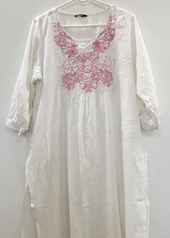 White Embroidered Kurta