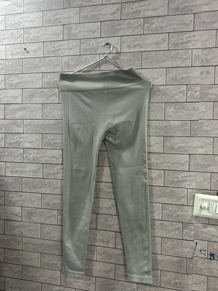 Sage Green Ribbed Leggings