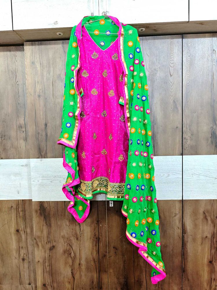 Pink &amp; Green Kurta Set