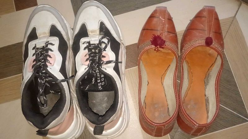 Sneakers &amp; Ethnic Jutti Combo