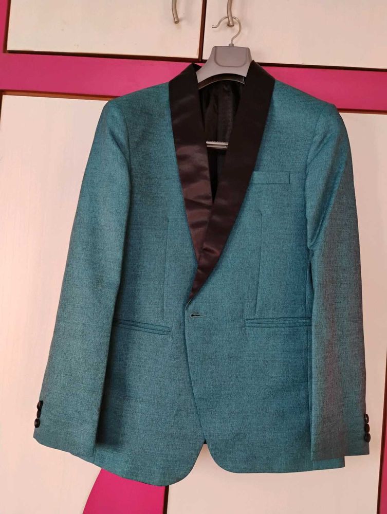 Teal Blazer with Black Lapel