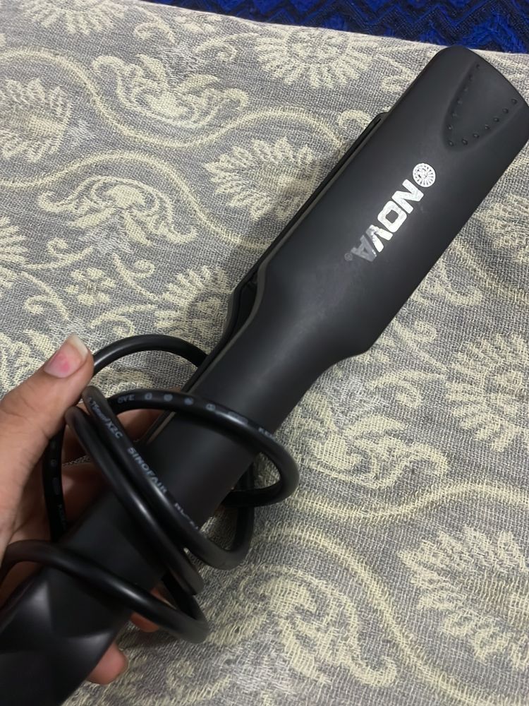Hair Straightner