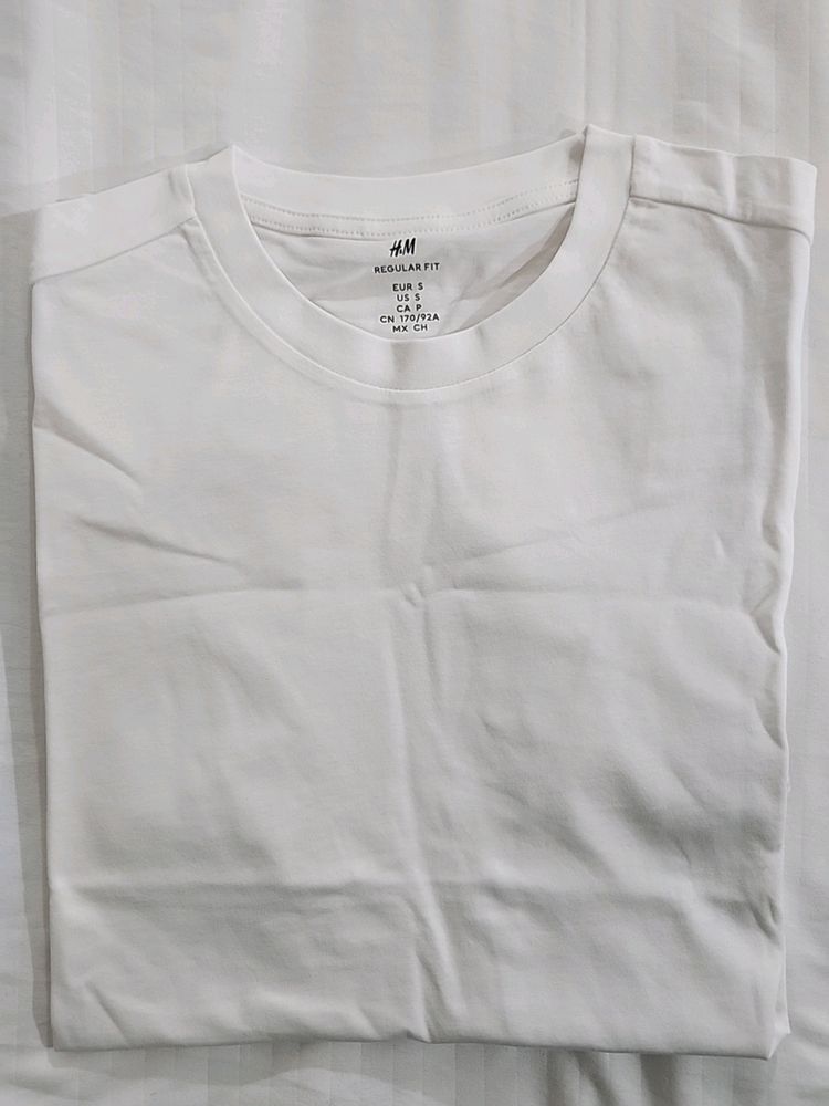 H&amp;m Unisex Solid White Tshirt