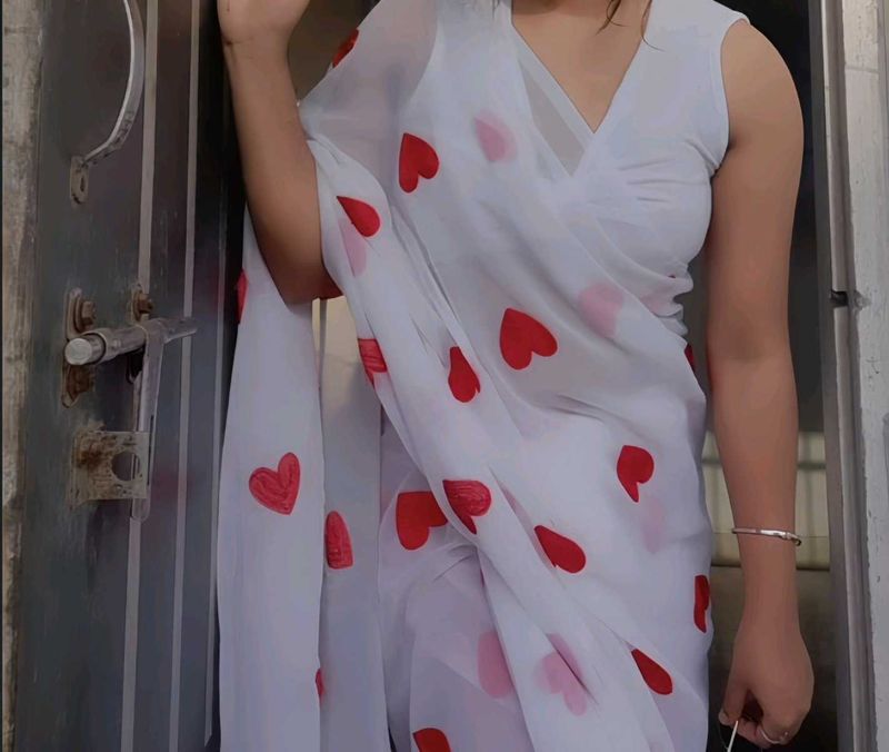 Heart Print Saree