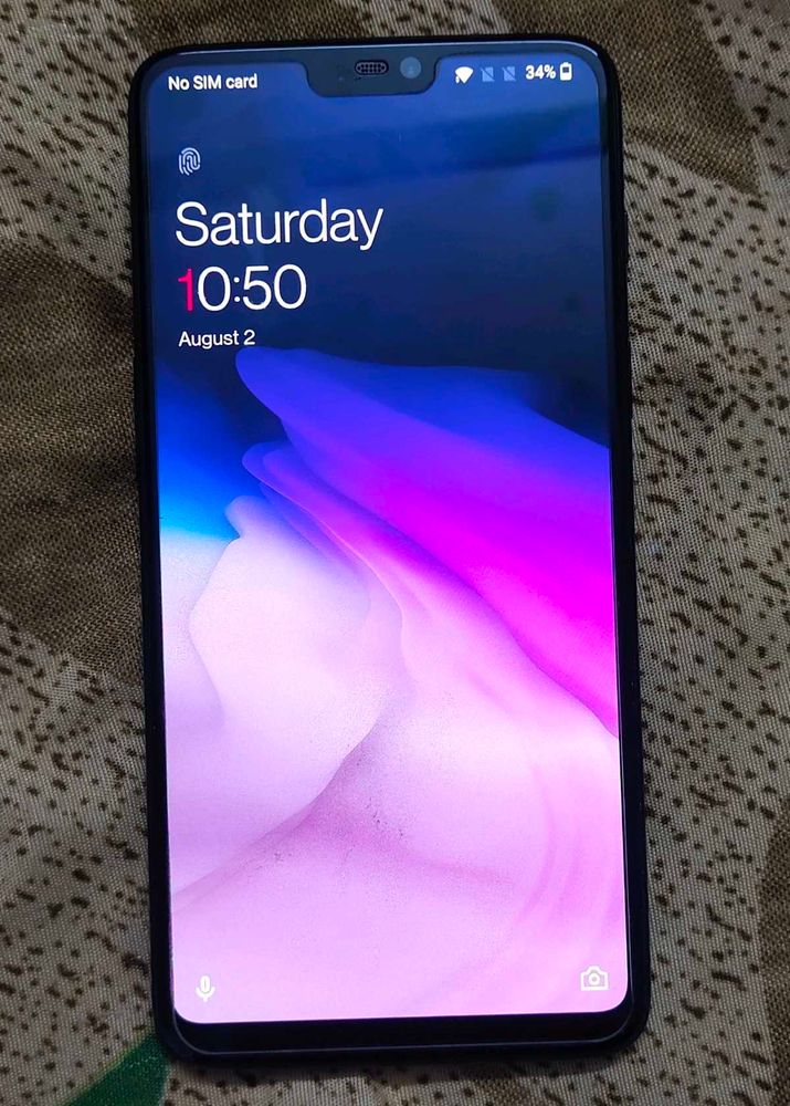 One Plus 6, 8gb Ram And 128gb Memory