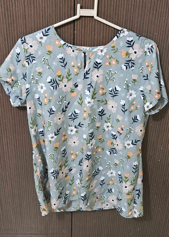 Comfortable Top