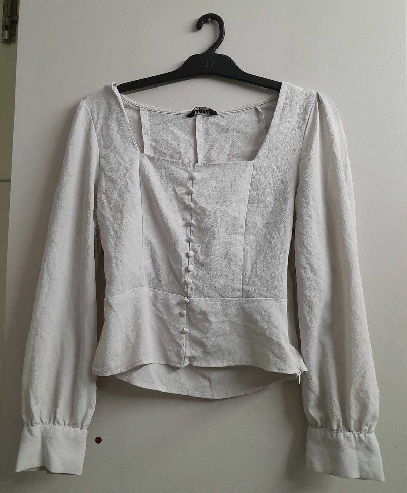 Chic White Top