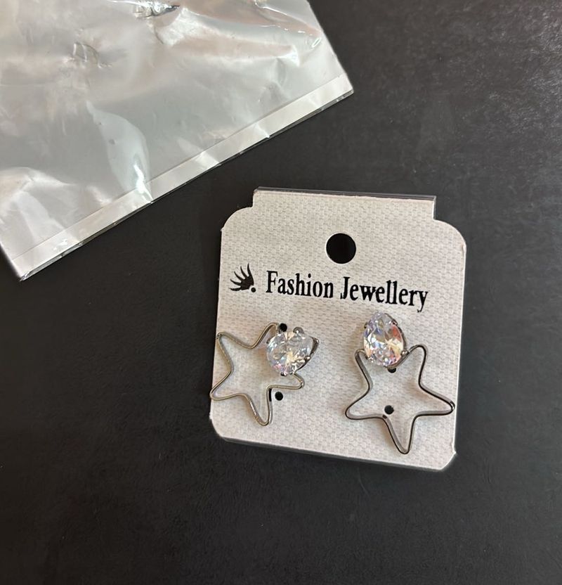 Star Stud Fashion Earrings