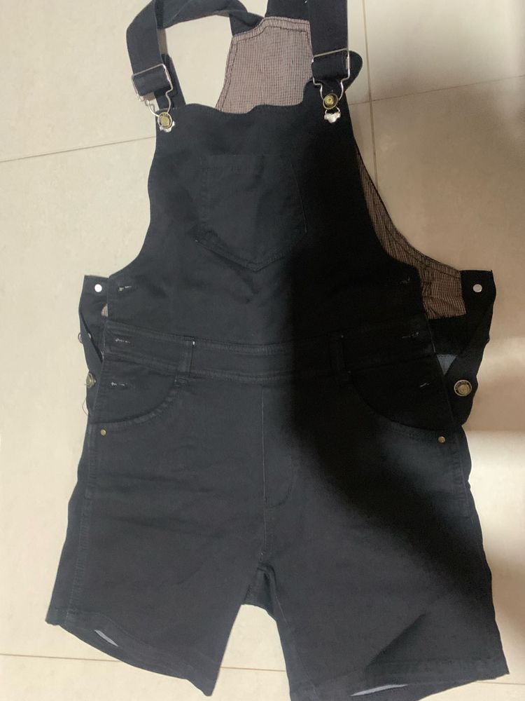 It’s A Jeans Dungree