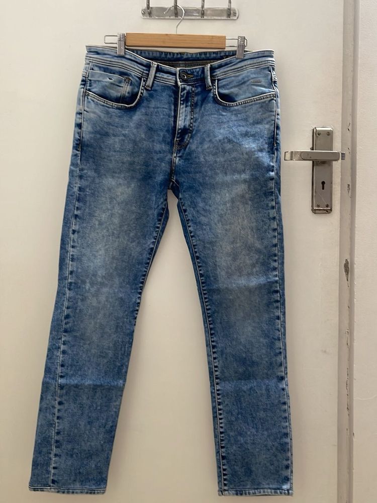 Stylish Blue Van Huesen Jeans