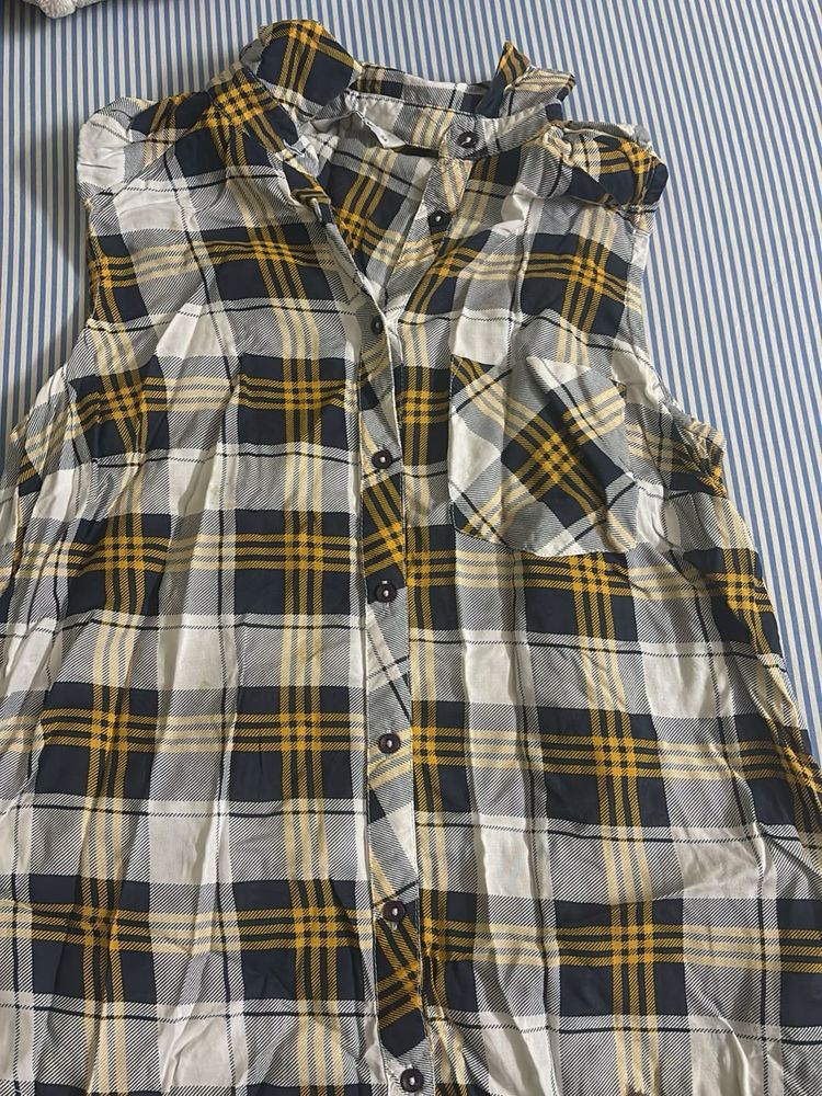 Plaid Sleeveless Top