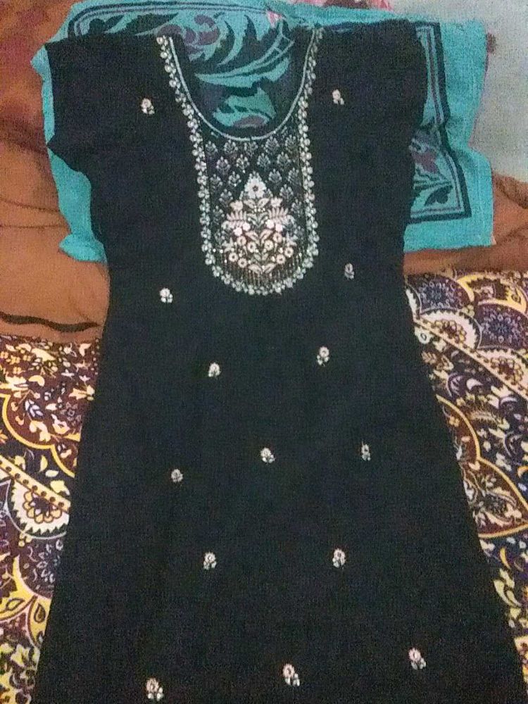 Black Suit With Chunni Or Pant
