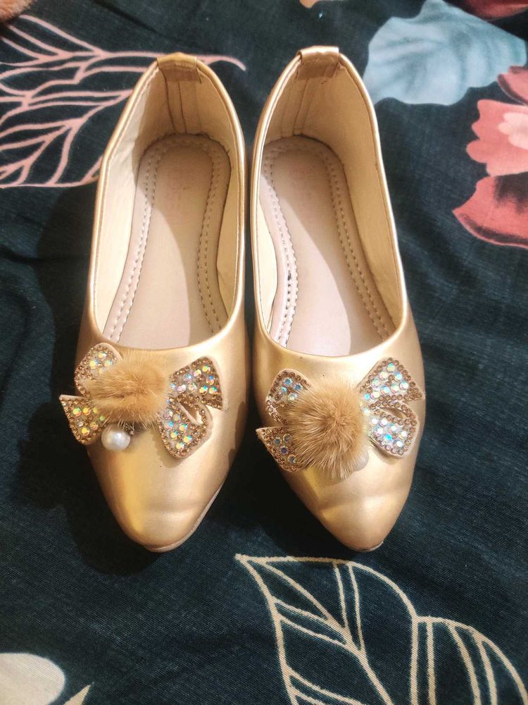 Golden Bellies Shoe