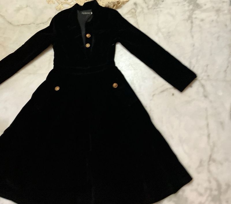 Elegant Black Velvet Dress