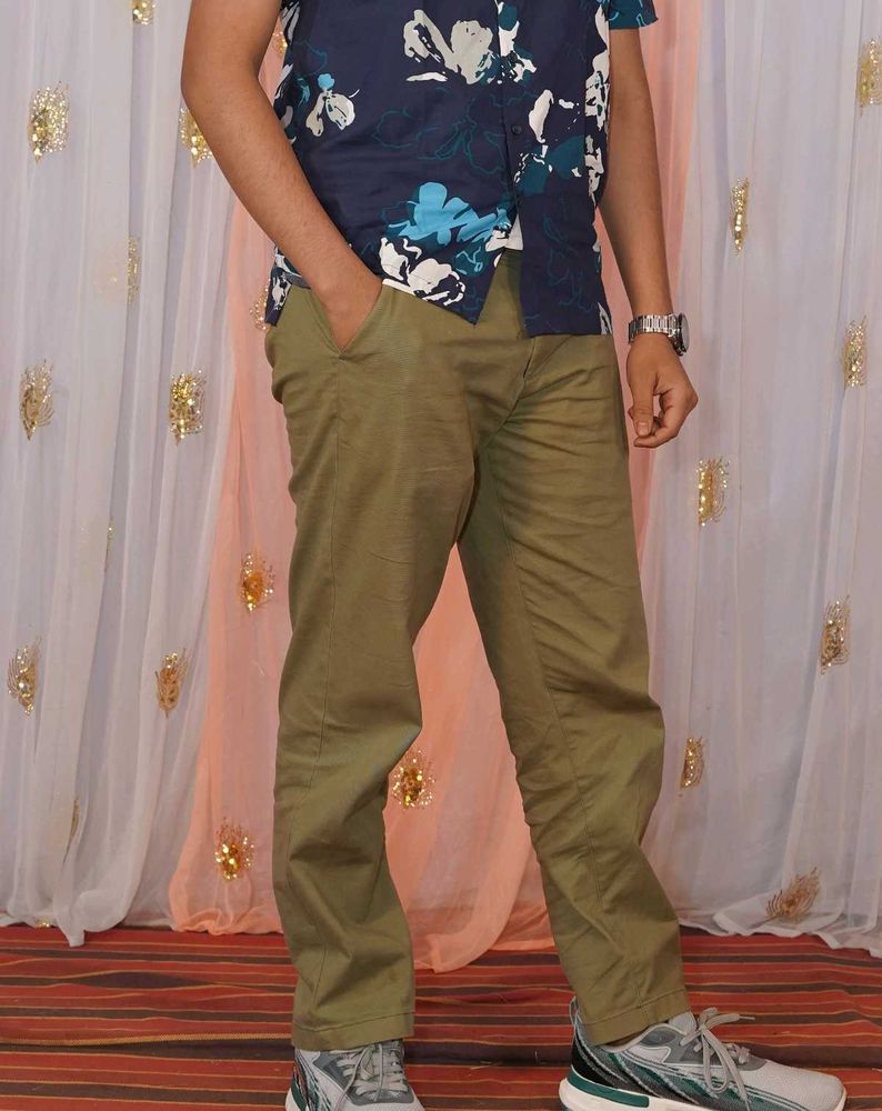Max Olive Green Pants