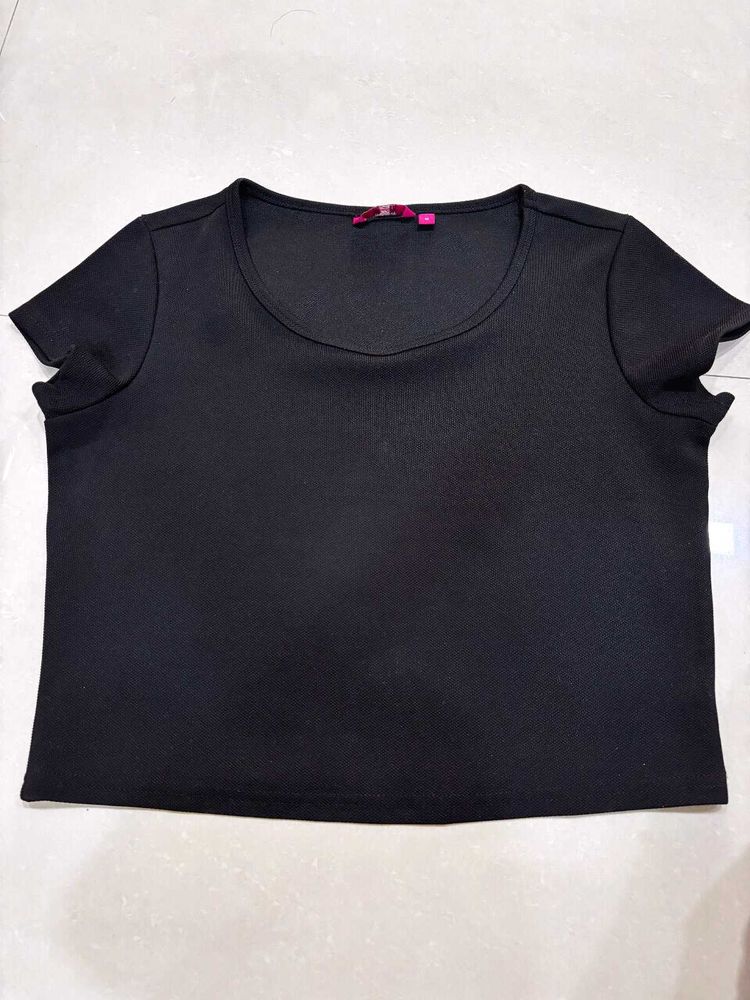 Black Top 🖤