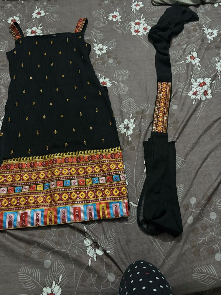 Black Embroidered Kurta Set