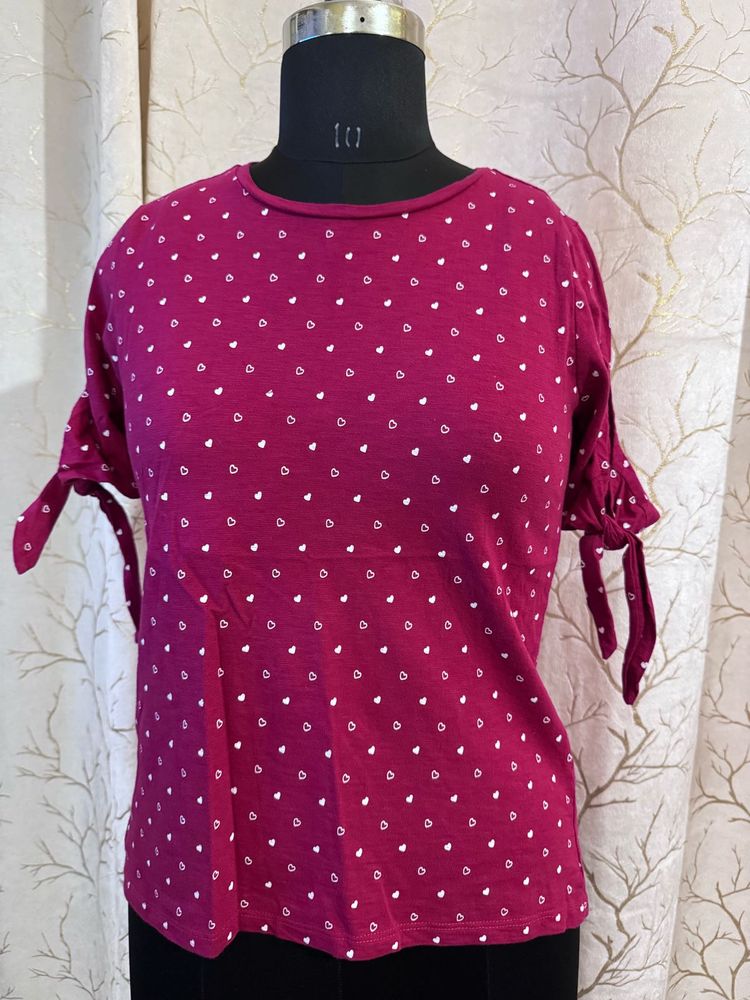 Stylish Maroon Heart Print Top