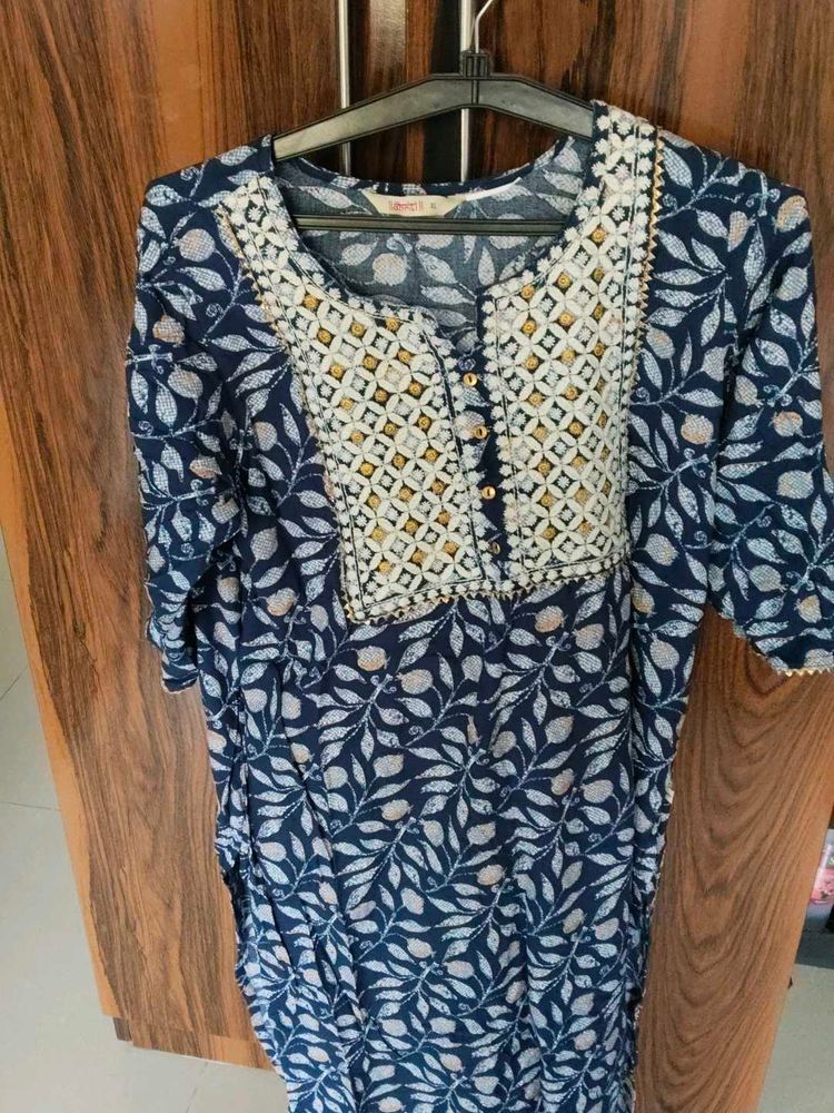 Elegant Blue Floral Kurta