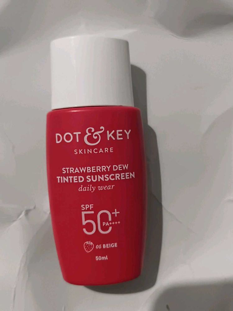 Dot &amp; Key Strawberry Dew Tinted Sunscreen