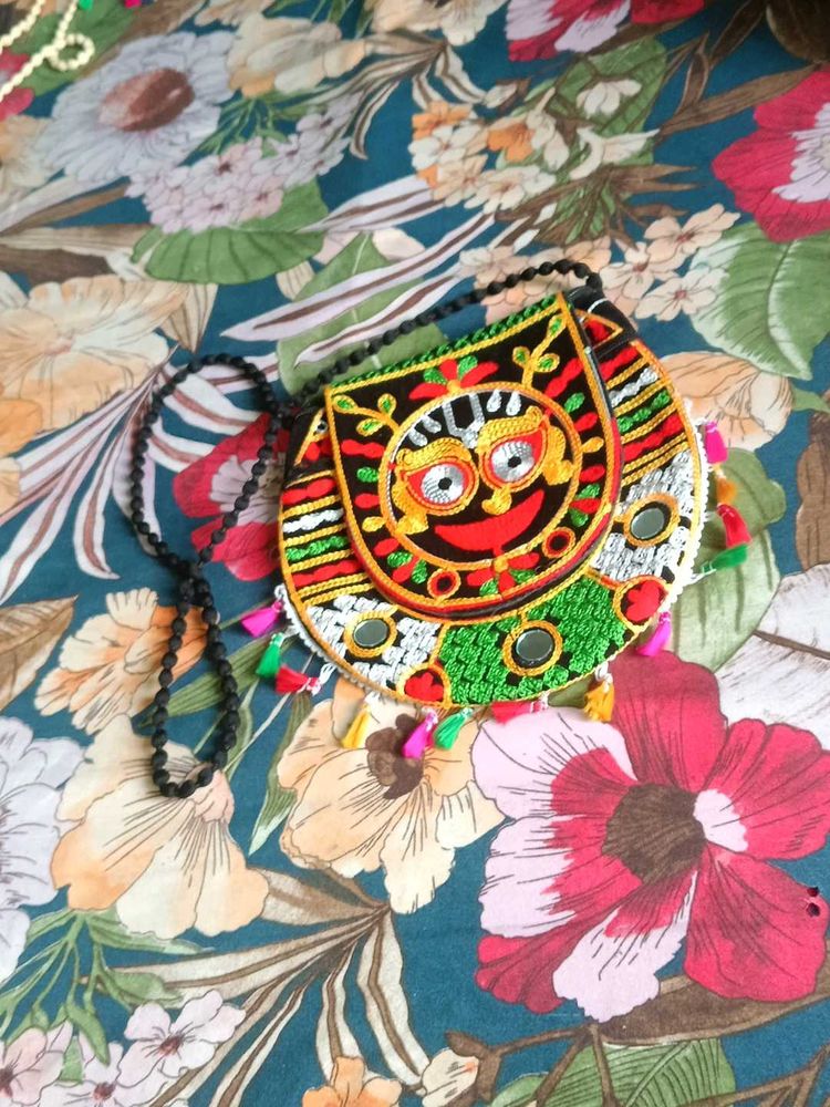 Embroidered Mirror Circle Bag