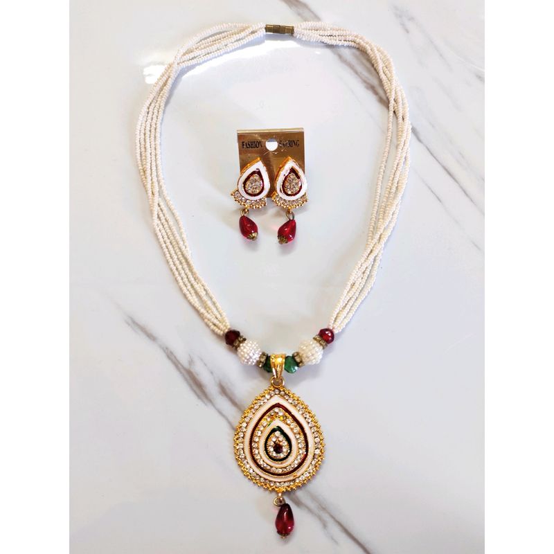 Trendy Beaded Pendant Set with Earrings ✨